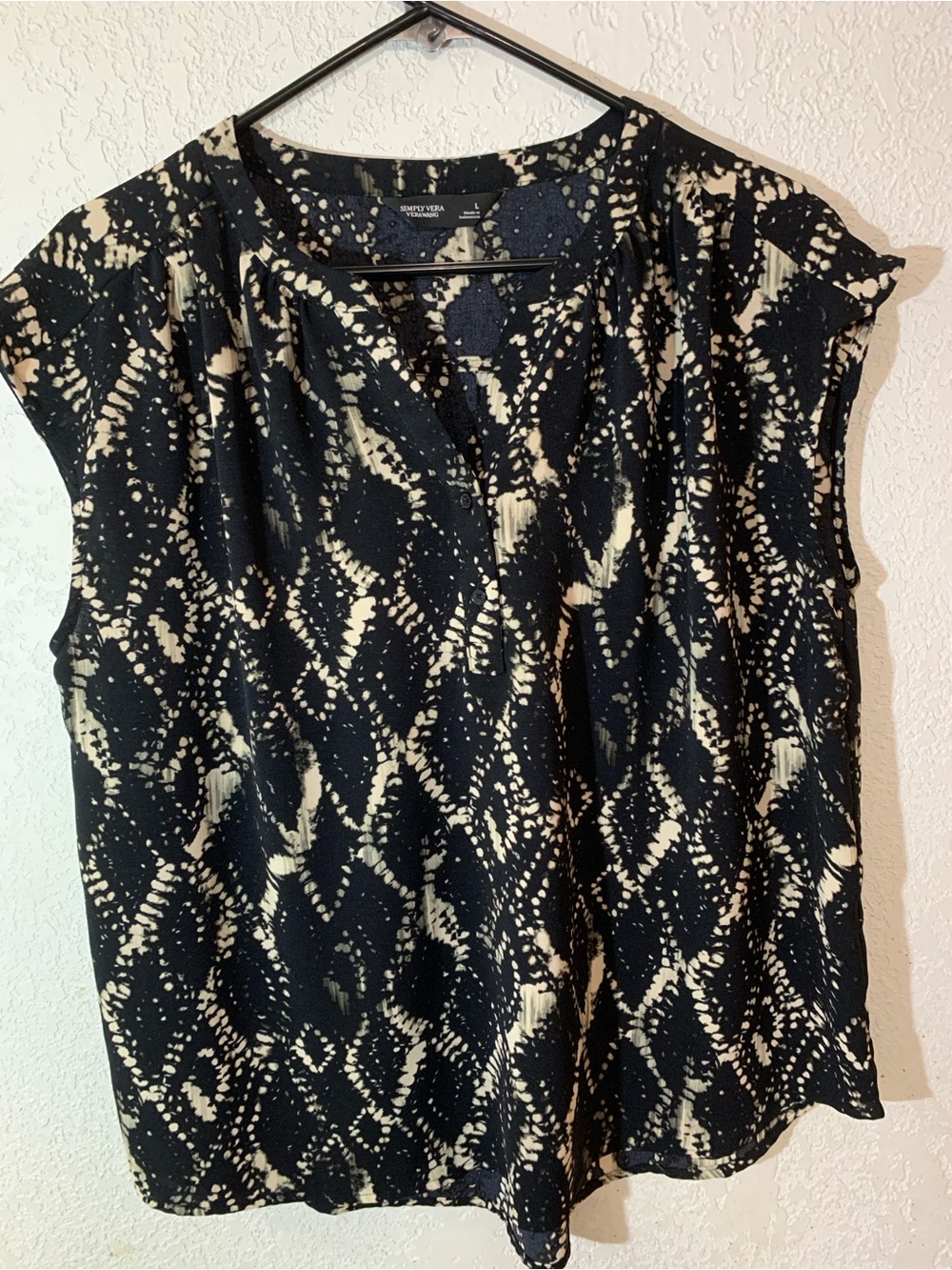 Simply Vera Vera Wang Black and Cream Abstract Cap-Sleeve Blouse